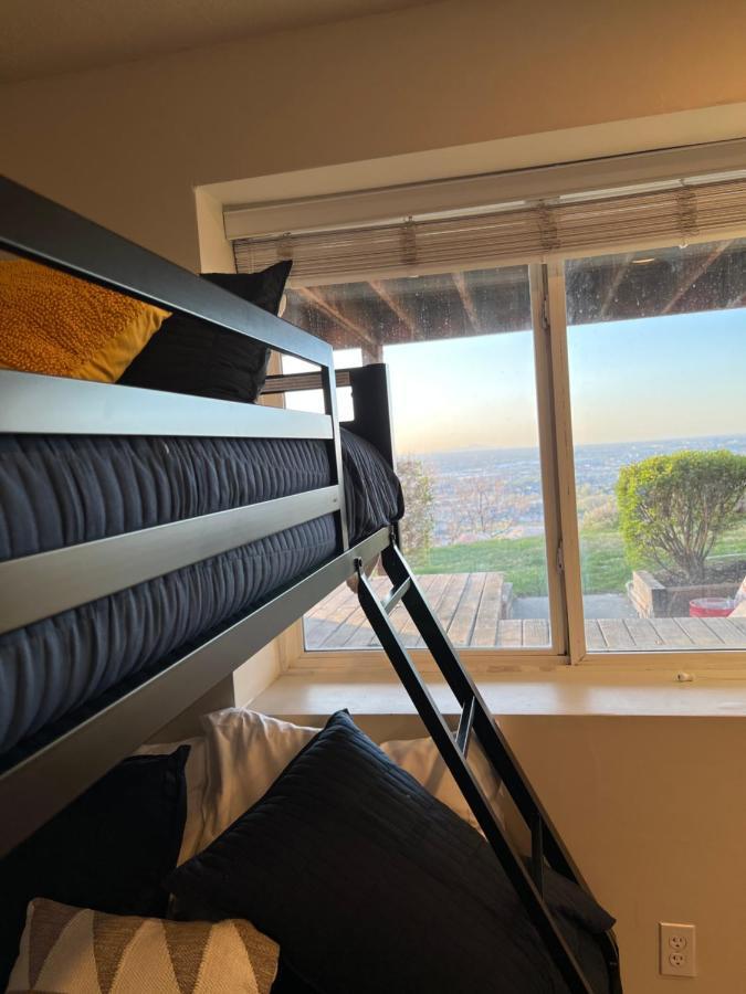 Above Ground Basement Apartment 2 Bedroom 1 B Retreat With Gorgeous View เดรเปอร์ ภายนอก รูปภาพ